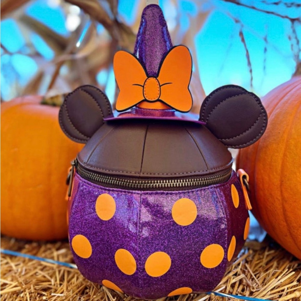 Loungefly crossbody Minnie Halloween Candy Apple Purse